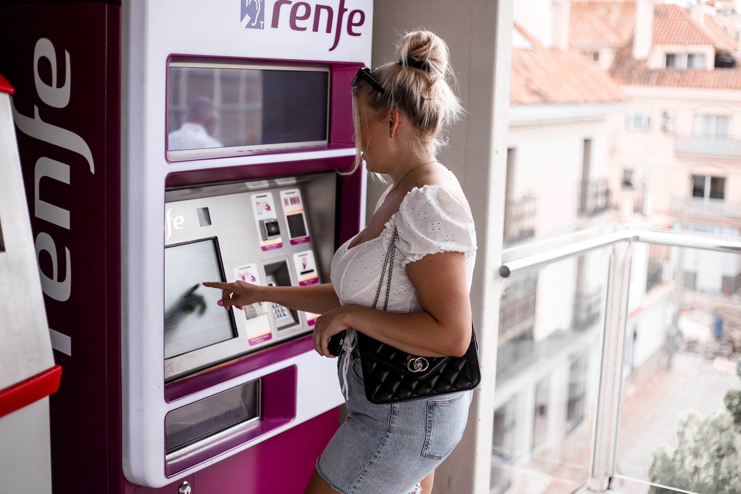 Renfe-lähijuna Malagasta Fuengirolaan - Costalla